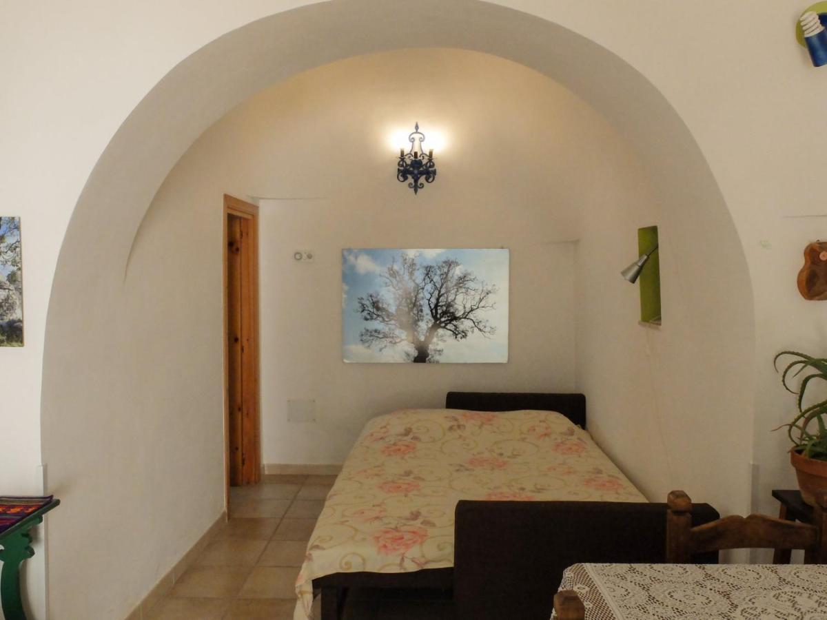 Trullo Chiari Di Bosco Villa Martina Franca Bagian luar foto