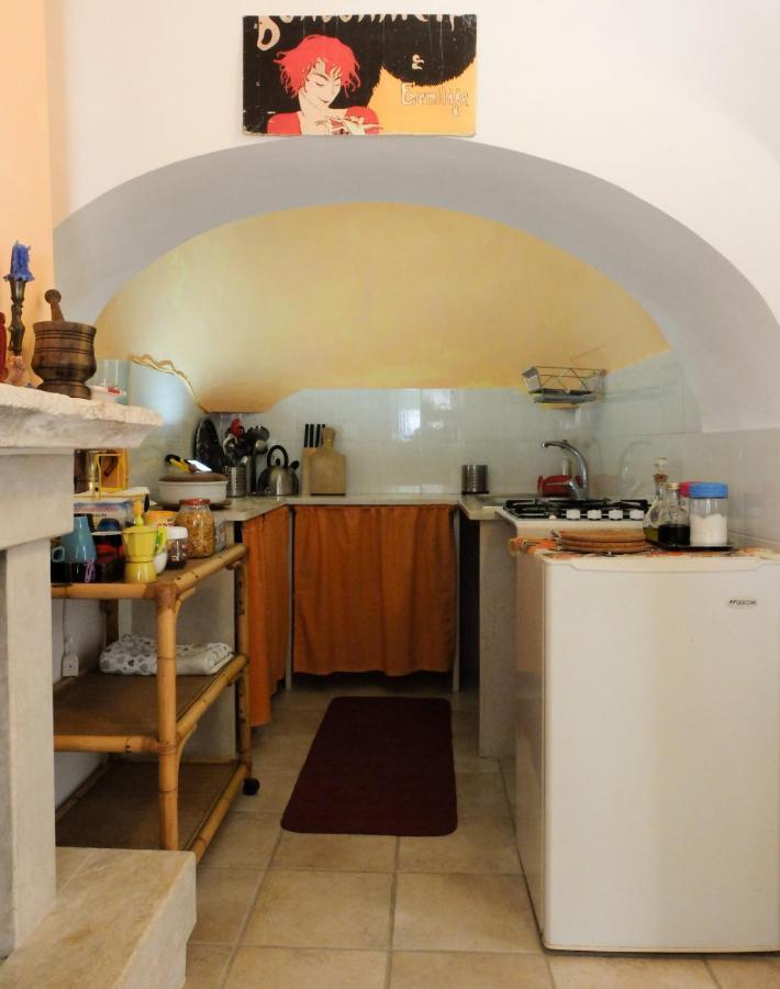 Trullo Chiari Di Bosco Villa Martina Franca Bagian luar foto