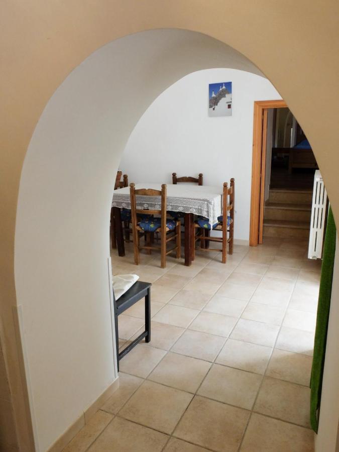 Trullo Chiari Di Bosco Villa Martina Franca Bagian luar foto