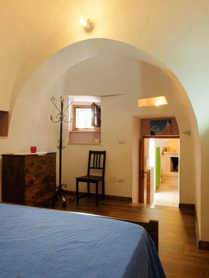 Trullo Chiari Di Bosco Villa Martina Franca Bagian luar foto